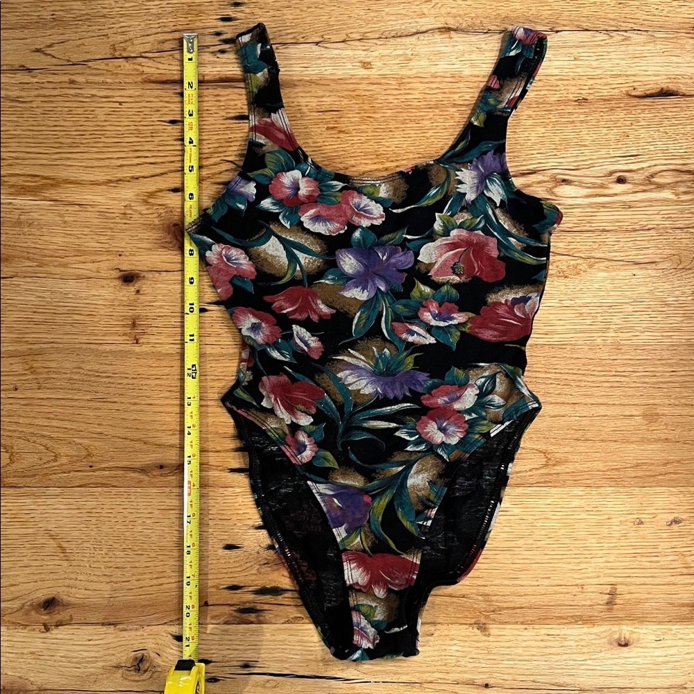 VINTAGE 80s / 90s Hawaii Floral Print Bodysuit / Swim in XS / S